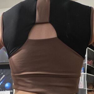 Brown & Black SleeveCrop Cut Out Sports Bra